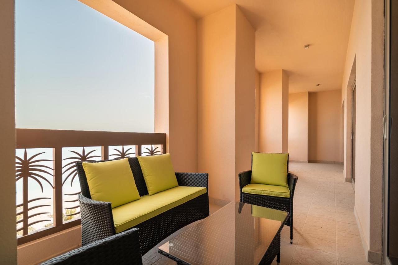 Simply Comfort In Sarai Palm Jumeirah Dubai Exterior foto